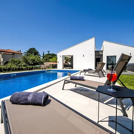 With Private Pool Near Villa Rovinj