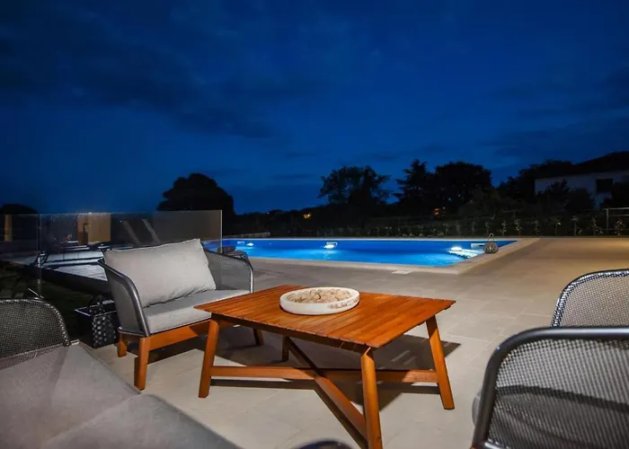 With Private Pool Near Villa Rovinj