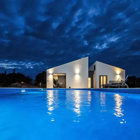 With Private Pool Near Villa Rovinj